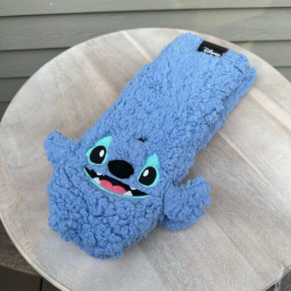 Disney Lilo and Stitch 3D Stitch Big Sherpa Cozy Socks Size 9-11 New - Picture 1 of 7